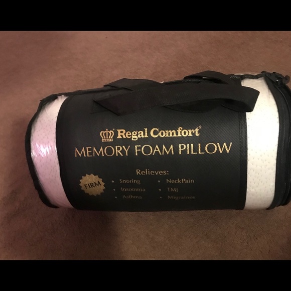 Memory foam pillow - Picture 1 of 2